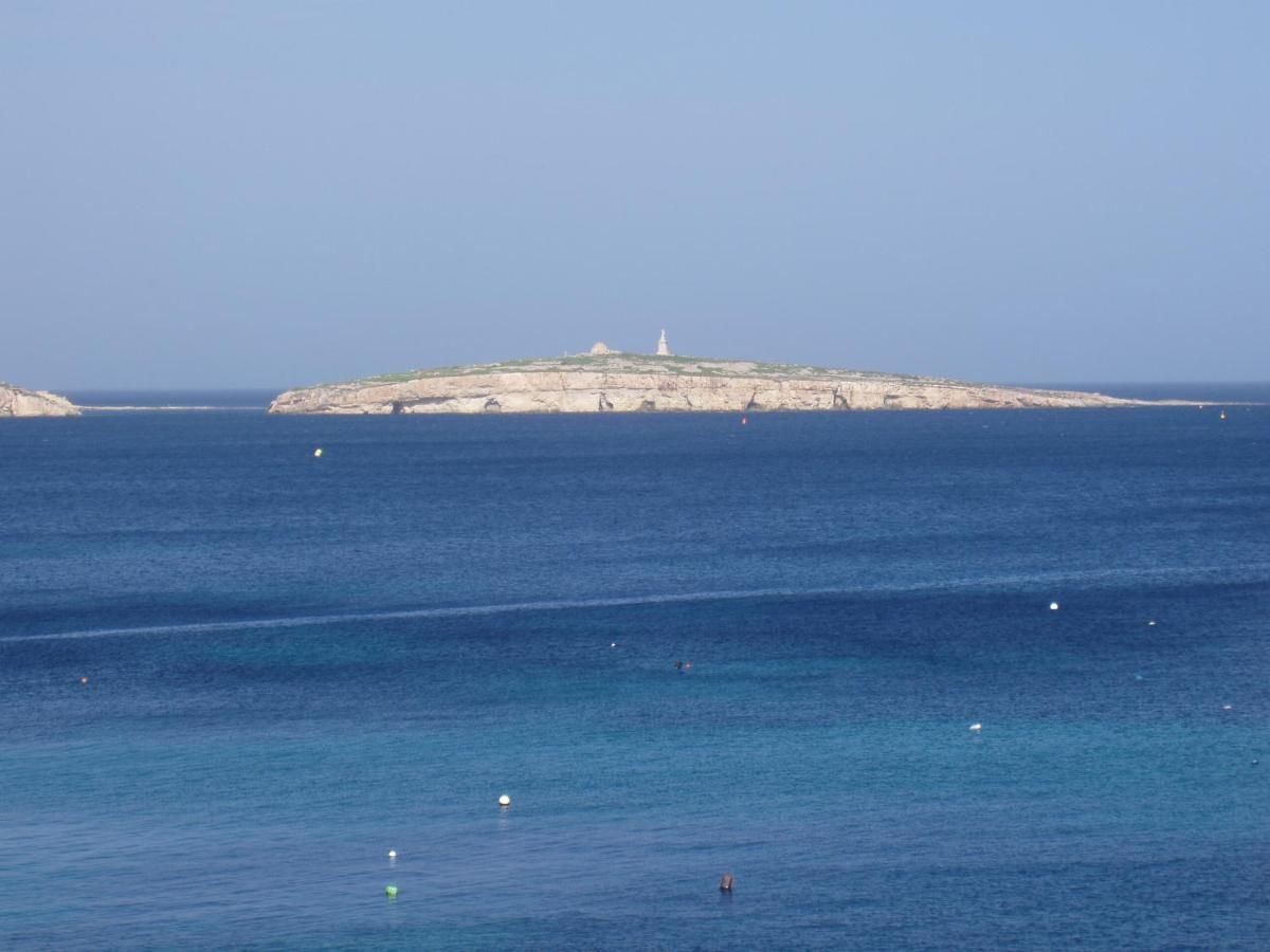 The Sea Across The Road - Flat 4 Apartman San Pawl il-Baħar Kültér fotó